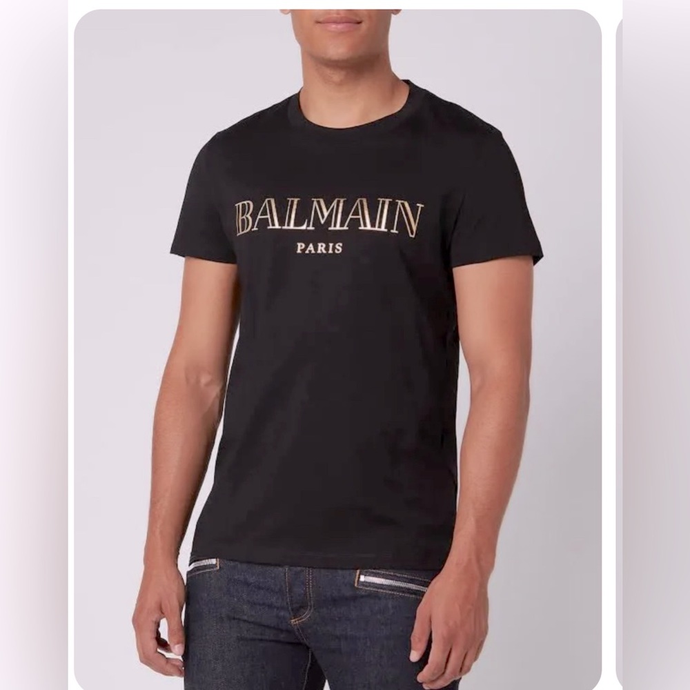 **cropped** men’s small black and gold BALMAIN logo print tee shirt